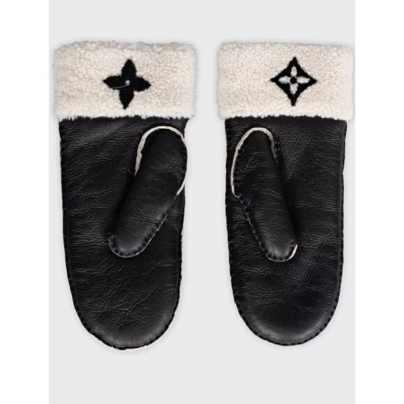 Louis Vuitton Lambskin Cap and Glove Set - Size M - Picture 7 of 8